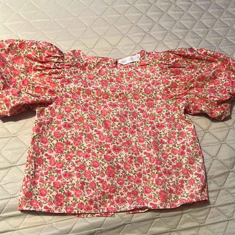 Zara girls floral top with puff sleeve size 6